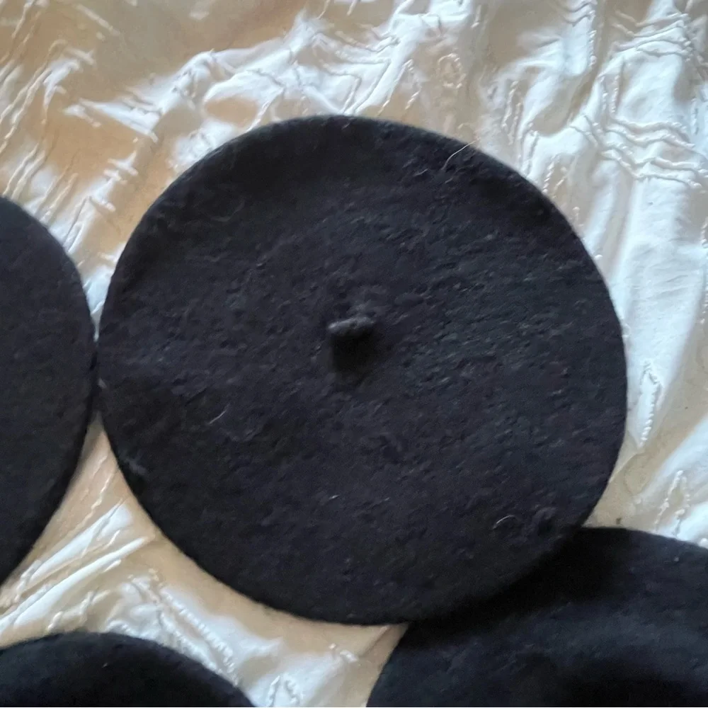 Classic Black Berets Set of 5 - Picture 4 of 8